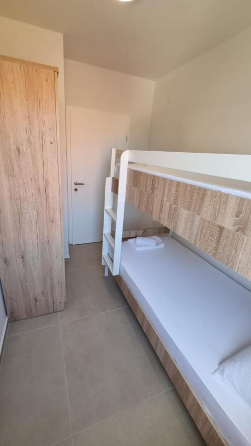 Kings Landing Apartment Novalja Luaran gambar