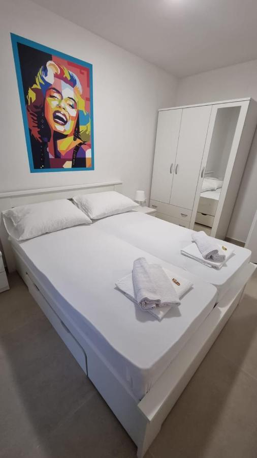 Kings Landing Apartment Novalja Luaran gambar