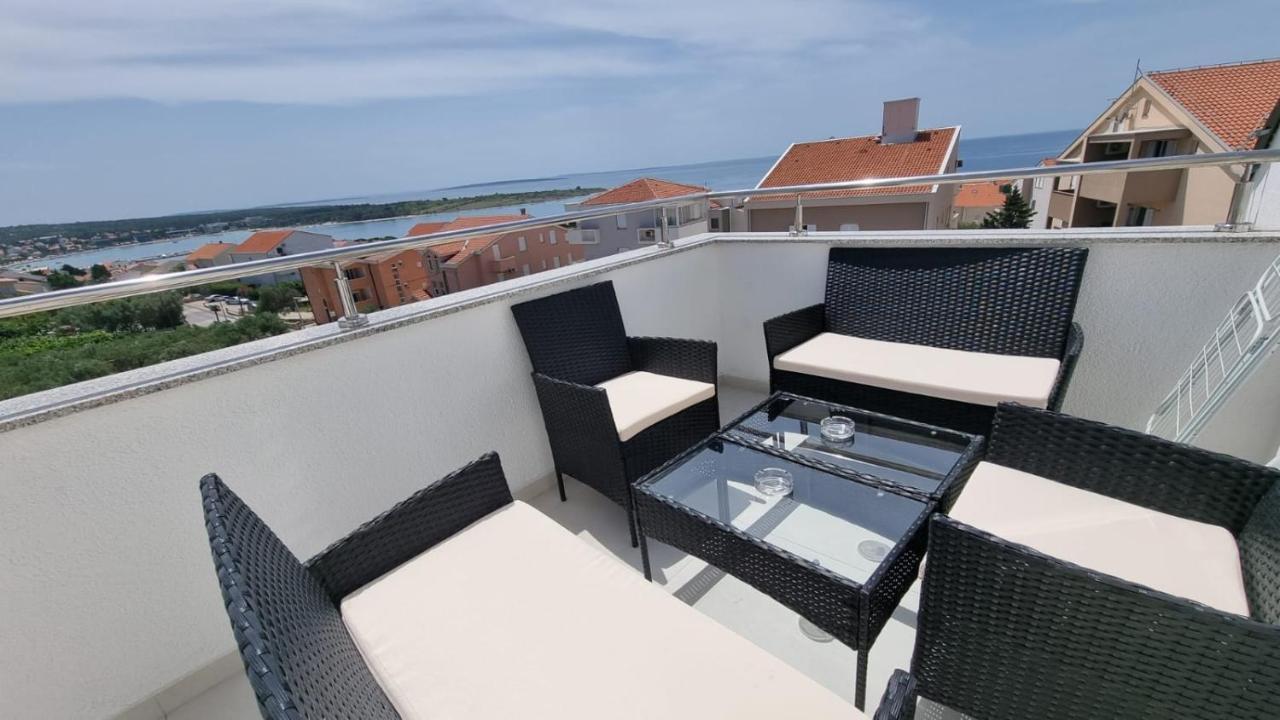 Kings Landing Apartment Novalja Luaran gambar