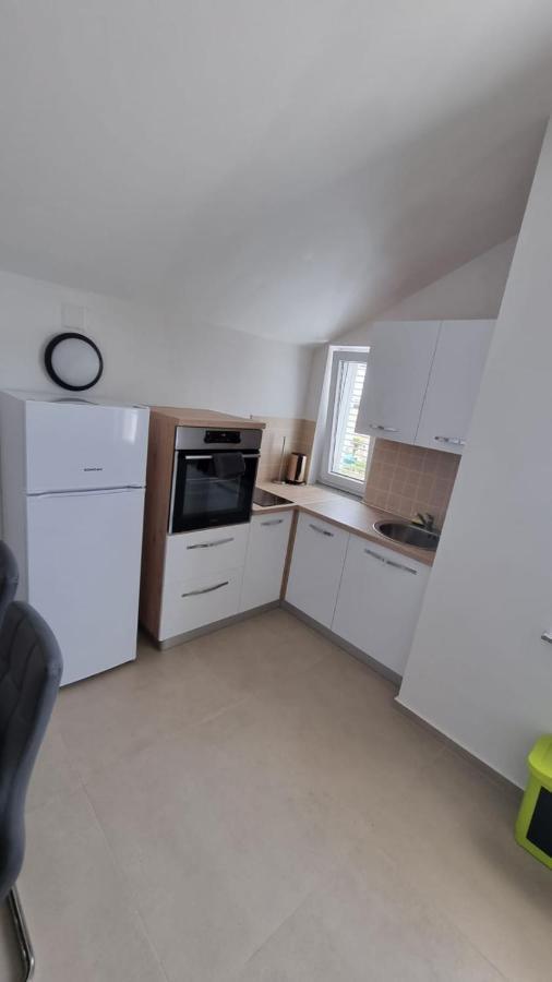 Kings Landing Apartment Novalja Luaran gambar