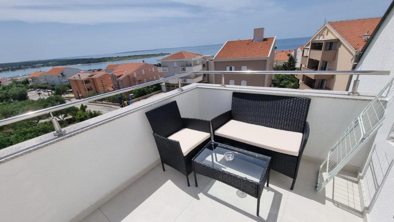 Kings Landing Apartment Novalja Luaran gambar