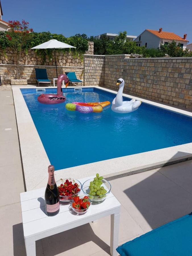 Kings Landing Apartment Novalja Luaran gambar