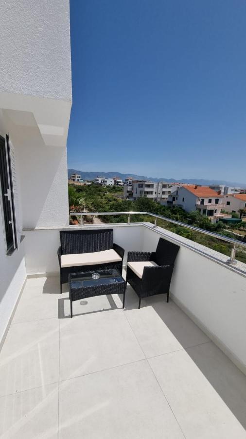 Kings Landing Apartment Novalja Luaran gambar