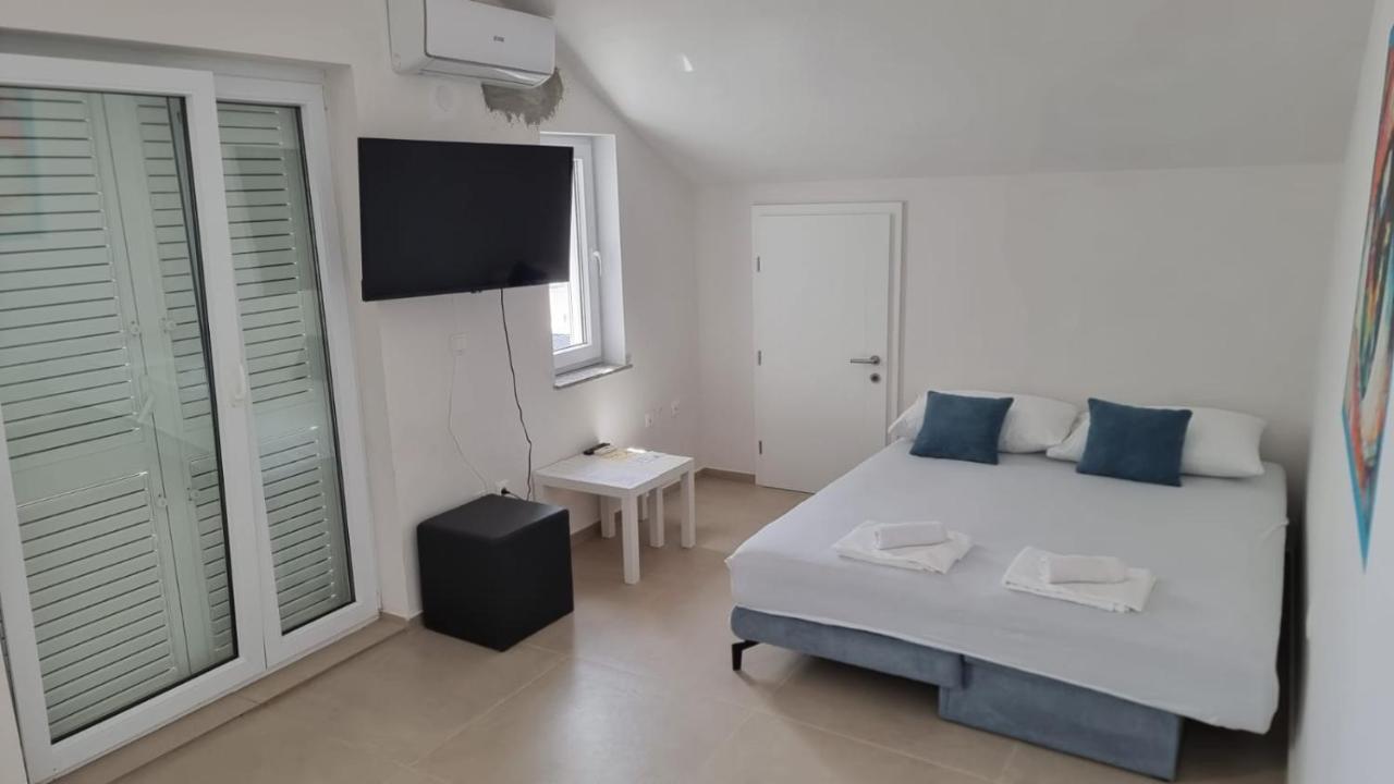 Kings Landing Apartment Novalja Luaran gambar