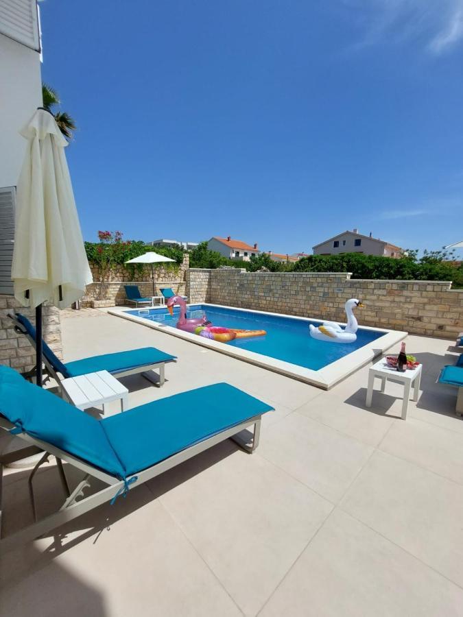 Kings Landing Apartment Novalja Luaran gambar